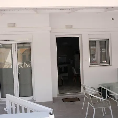 Апартаменты Bright & Comfy Near The *