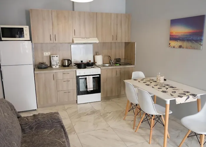 Bright & Comfy Near The Apartman Kosz