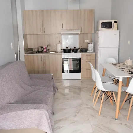 Bright & Comfy Near The Appartement